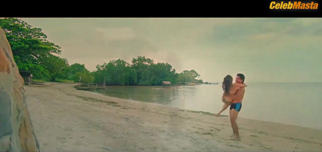 Lovi Poe Ass, Boobs Scene In The Annulment - Photo 2 of 5 photo 1
