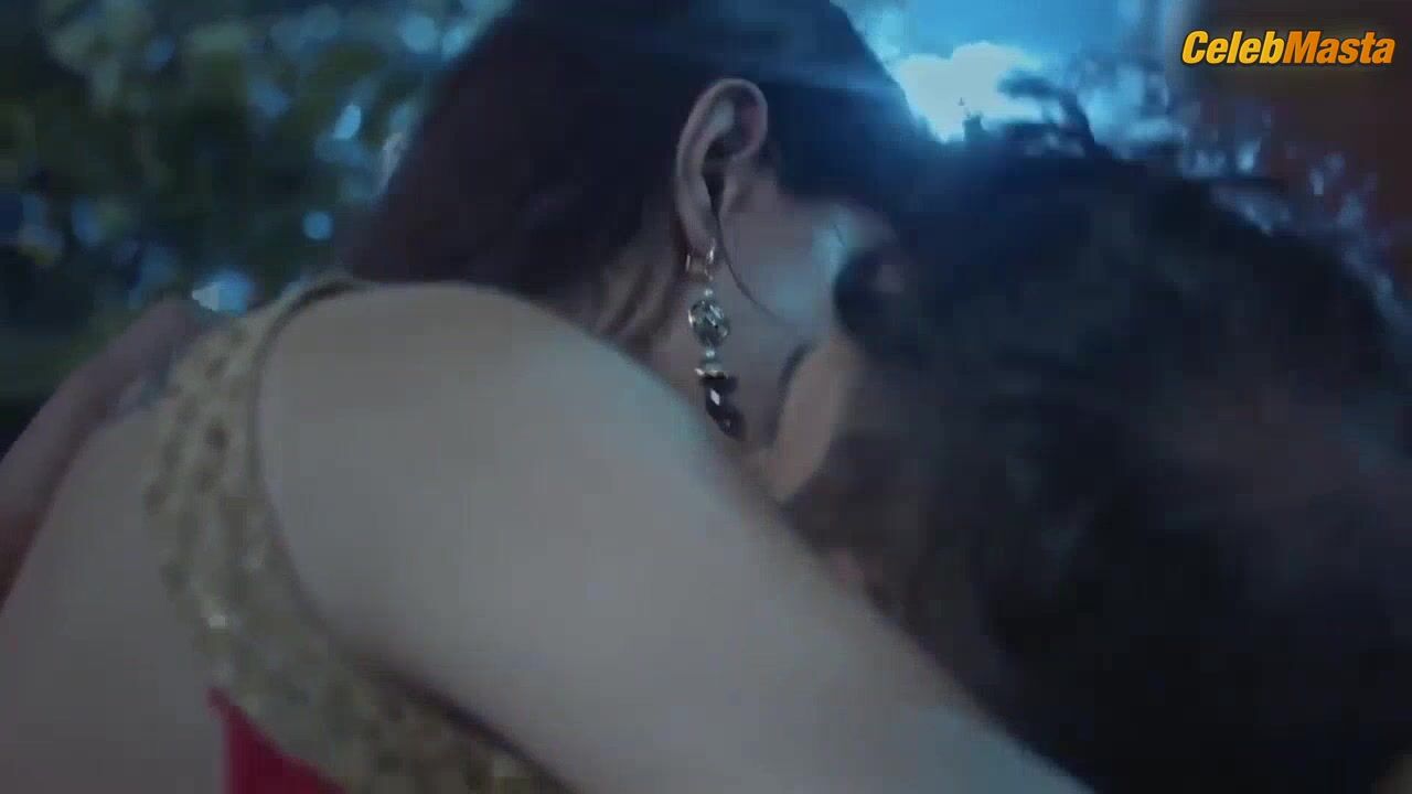Varsha Shows Off Hot Scene In Size Matters 2 - Photo 1 of 5 photo 5