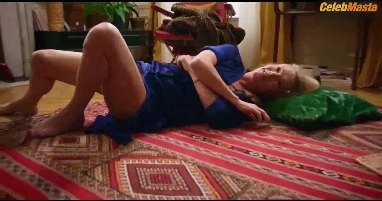 Brigitte Lahaie , Heidi Switch And Misungui Bordelle Share - Photo 2 of 5 photo 1