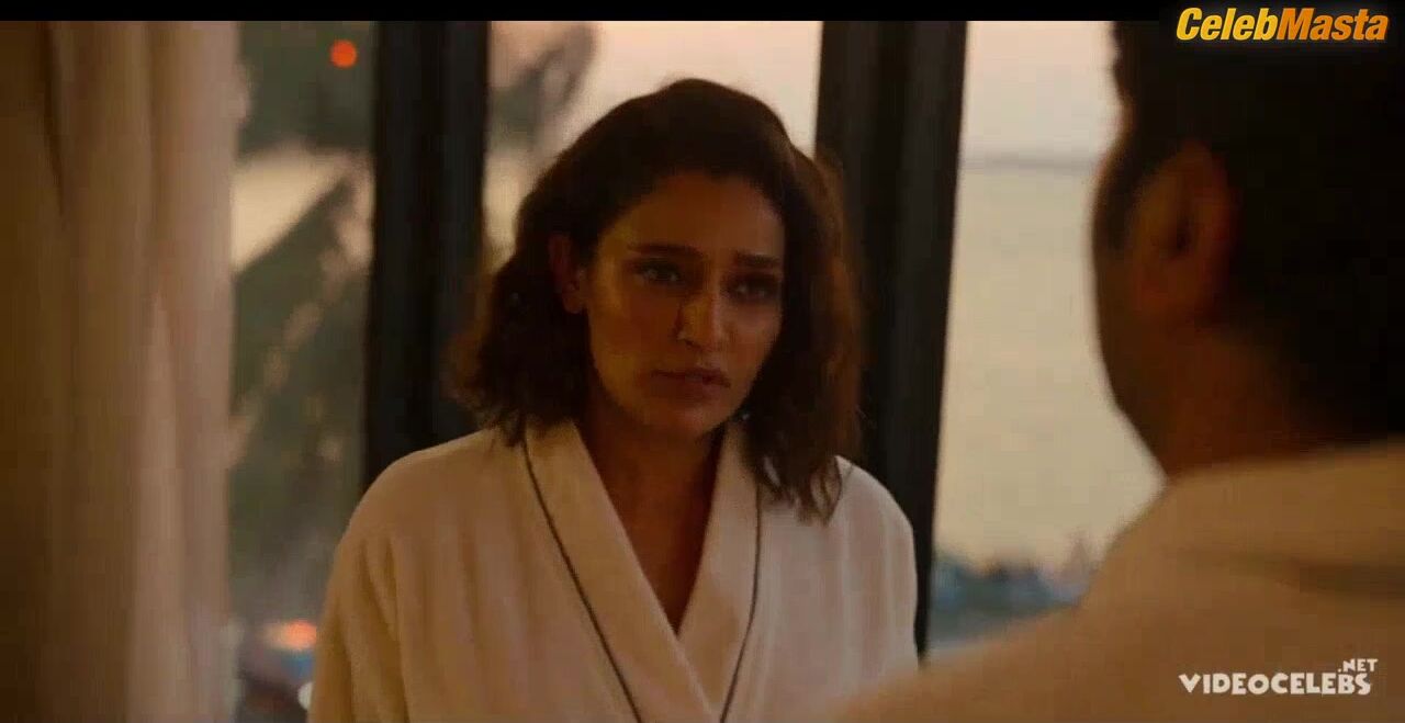 Tamanna Bhatia Sexy Scene From Jee Karda - Photo 3 of 5 photo 5