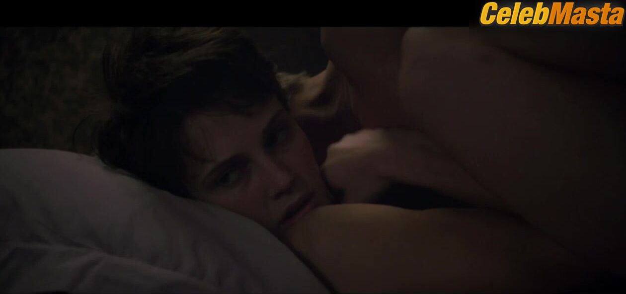 Marine Vacth Shows Tits In Underwear Scene, The Double - Photo 3 of 5 photo 1