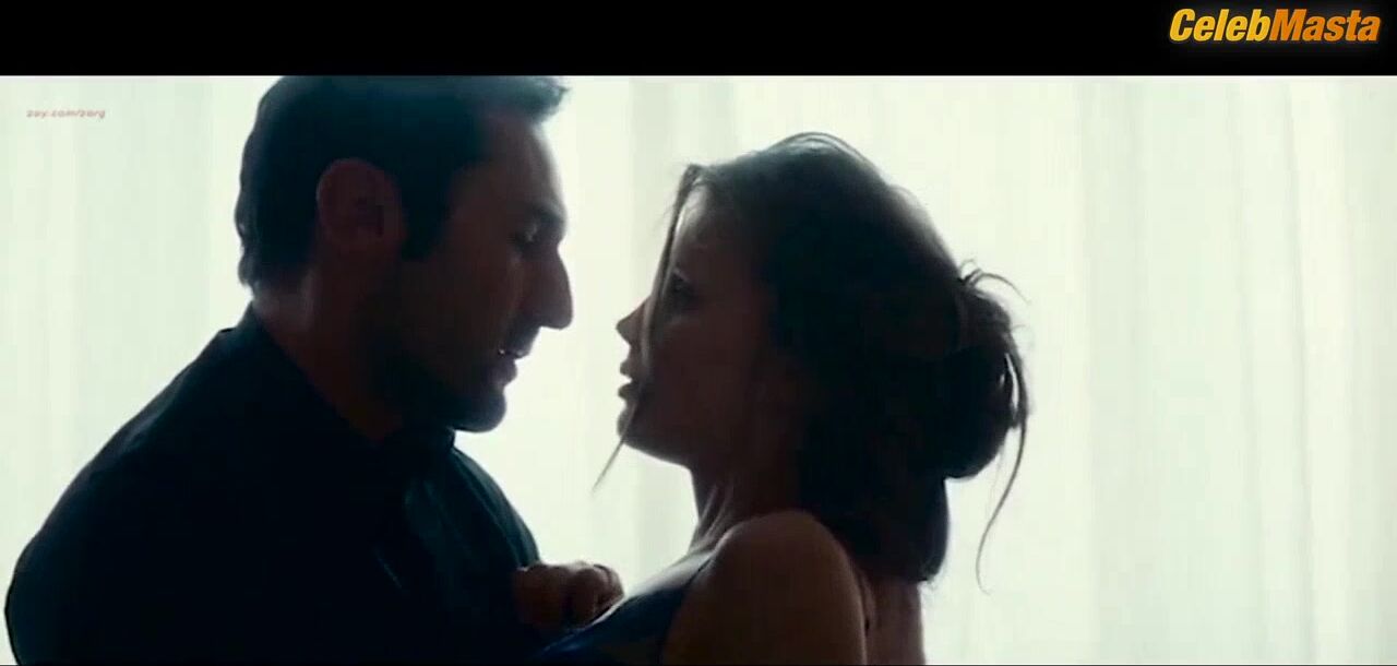 Marine Vacth ’s Ass Scene In My Piece Of The Pie - Photo 2 of 5 photo 5