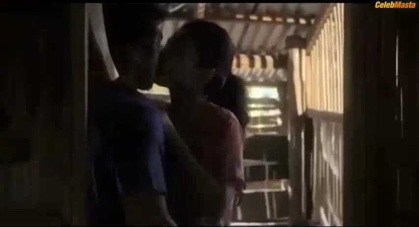 Lovi Poe ’s Sexy Scene From Lihis - Photo 3 of 5 photo 1