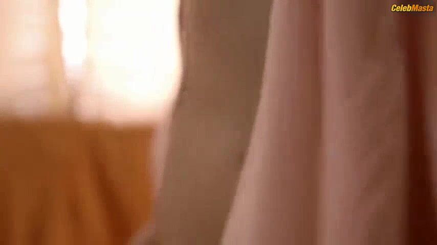 Lovi Poe ’s Tits Scene From Guniguni - Photo 3 of 5 photo 2