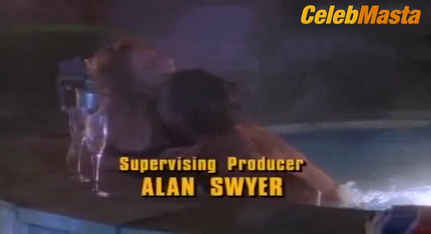 Shannon Tweed Flaunts Underwear Scene In Baywatch - Photo 1 of 5 photo 2
