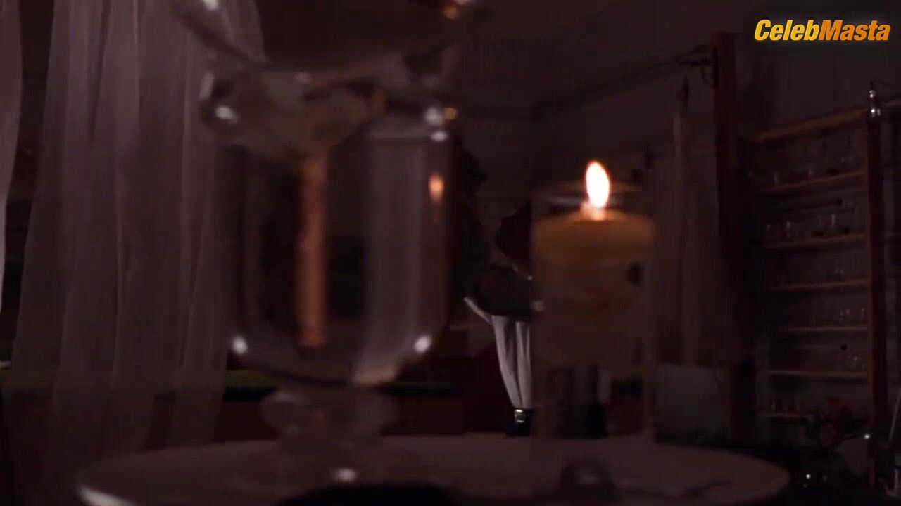 Maggie Gyllenhaal Ass, Tits Scene From Secretary - Photo 1 of 5 photo 5