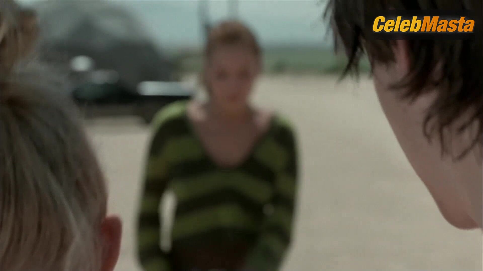 Kelli Garner Tits Scene From Dreamland - Photo 2 of 5 photo 5