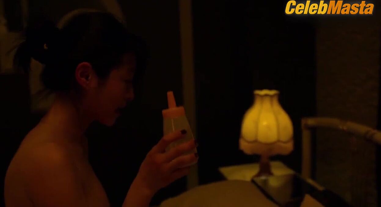 Eun-woo Lee Tits Scene From Kabukicho Love Hotel - Photo 2 of 5 photo 4