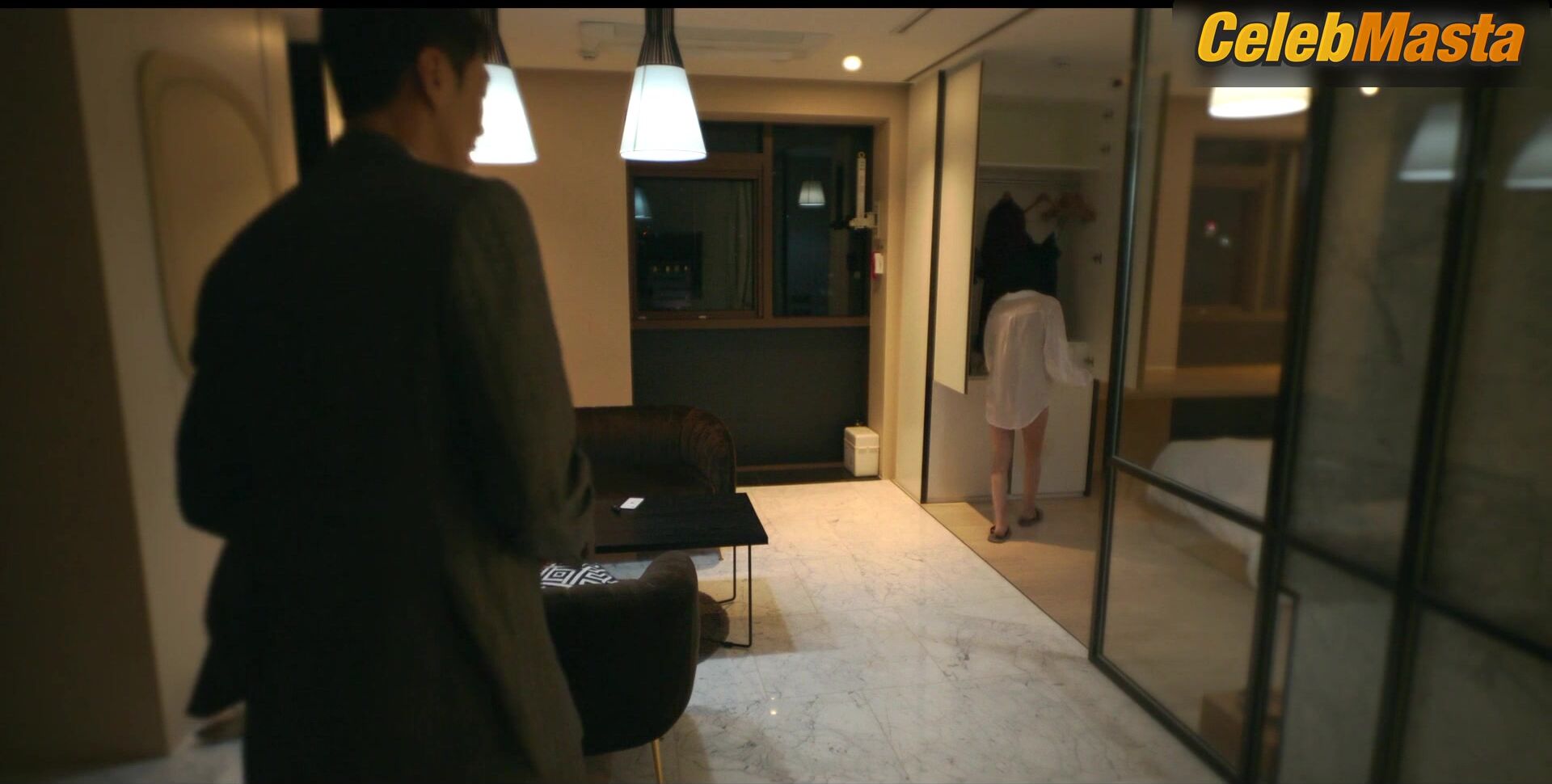 Eun-woo Lee ’s Tits, Bush Scene From Somebody - Photo 5 of 5 photo 1