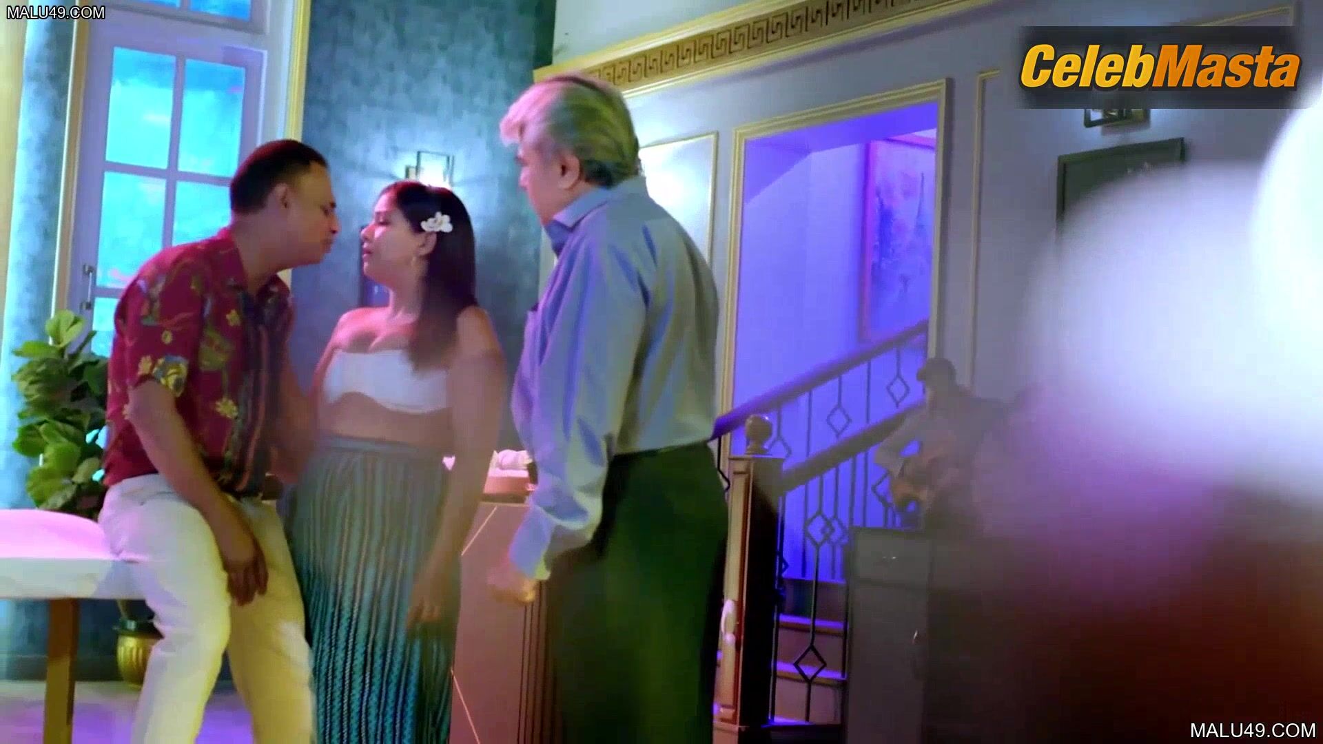 Swetha Yadav Tits Scene In Mohini Massage Parlour - Photo 1 of 5