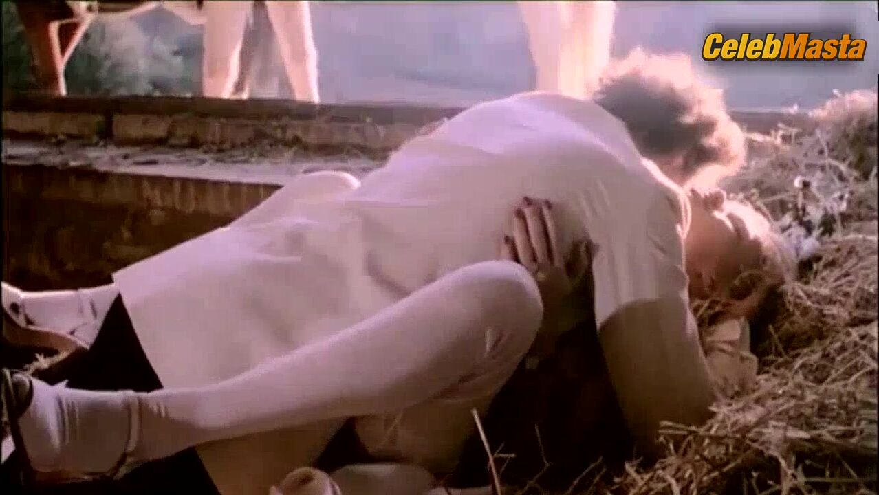 Brigitte Lahaie Reveals Lesbian, Real Sex Scene In Je Suis A - Photo 2 of 5