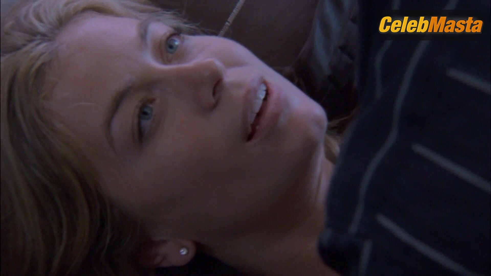 Sonya Walger Shows Bush Scene In Tell Me You Love Me - Photo 2 of 5 photo 5