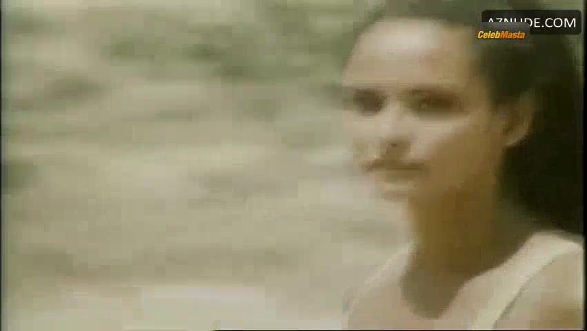 Laura Gemser Reveals Butt, Tits Scene In La Belva Dalla - Photo 2 of 5