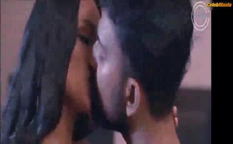 Ritika Ansari Bares Ass And Boobs Scene In All Ladies Do It - Photo 2 of 5 photo 1
