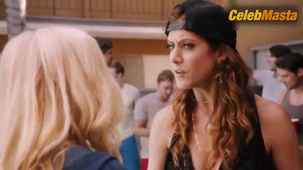 Angela Kinsey Kate Walsh And Bikini Scene In Bad Judge - Photo 2 of 5 photo 4