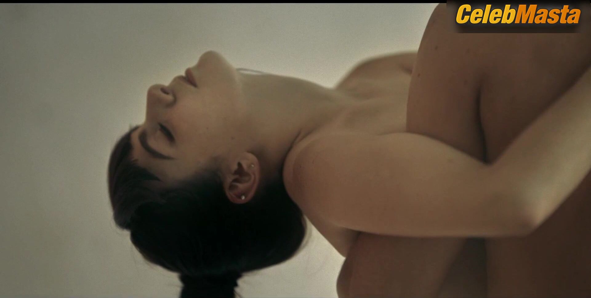 Regina Pavon Flaunts Sexy Scene In Dark Desire - Photo 1 of 5