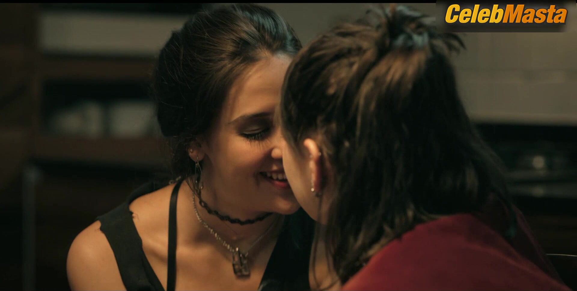 Maria De Villa Regina Pavon And ’s Lesbian Scene In - Photo 1 of 5