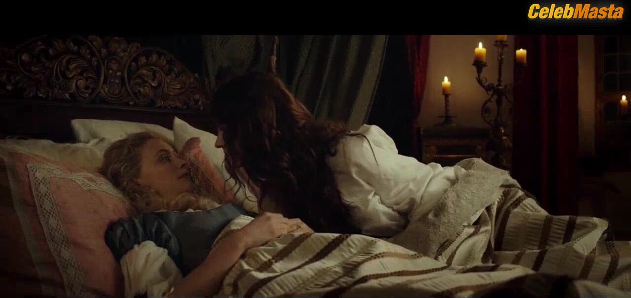Sarah Gadon Lesbian, Tits Scene From The Girl King - Photo 2 of 5 photo 1