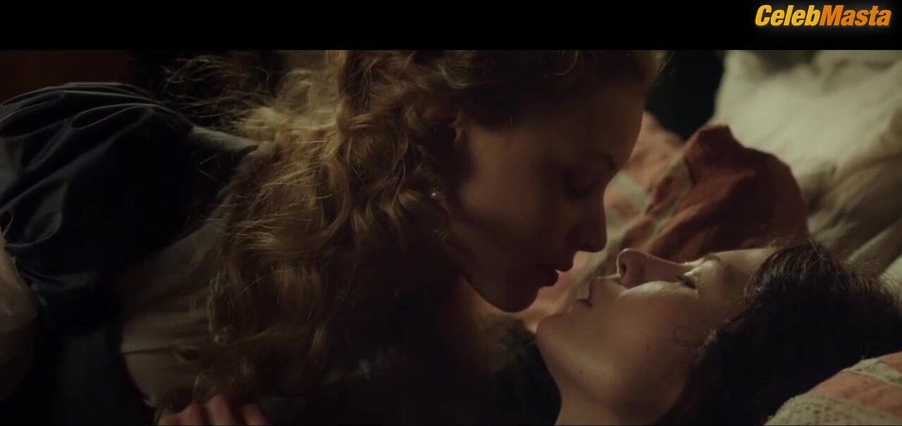 Sarah Gadon Lesbian, Tits Scene From The Girl King - Photo 2 of 5