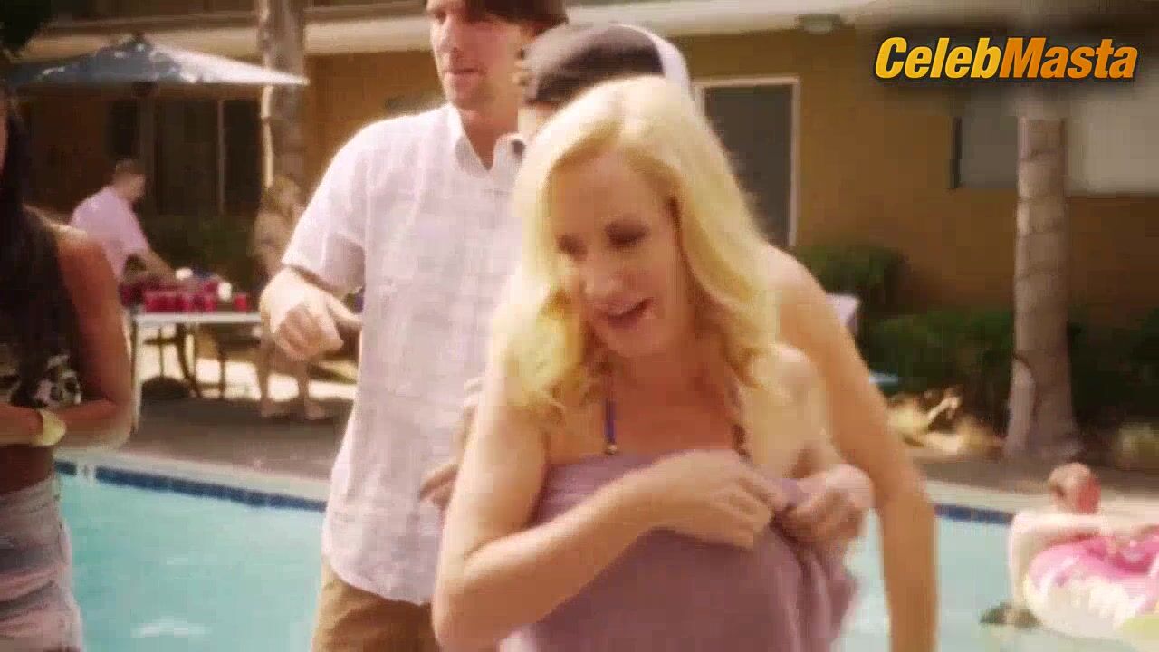 Angela Kinsey Kate Walsh And Swimsuit Scene From Bad Judge - Photo 1 of 5 photo 4