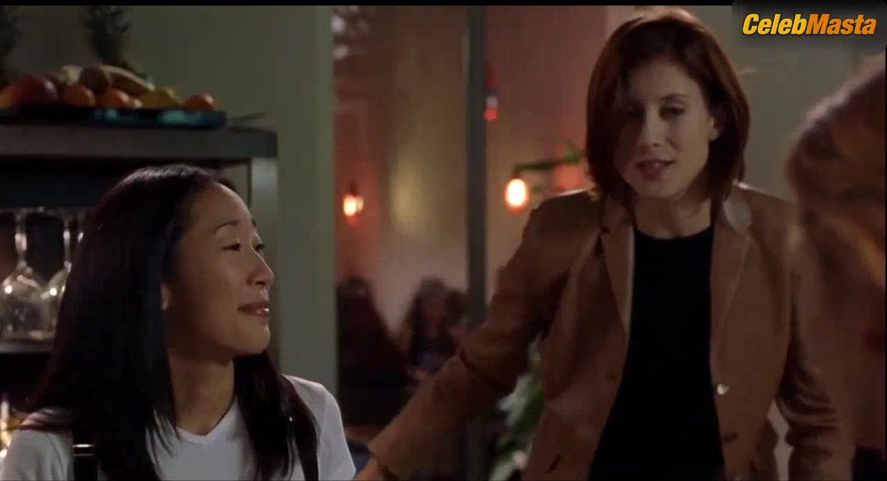Kate Walsh Sandra Oh And Lesbian Scene From Under The - Photo 2 of 5 photo 4