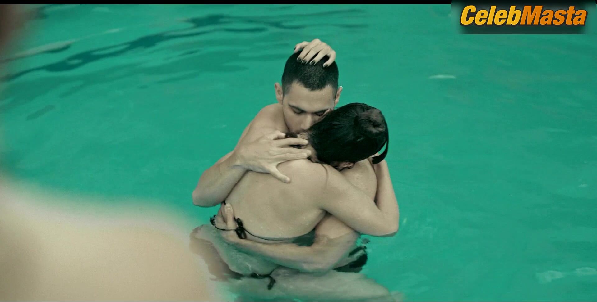 Regina Pavon Bares Swimsuit Scene In Dark Desire - Photo 2 of 5