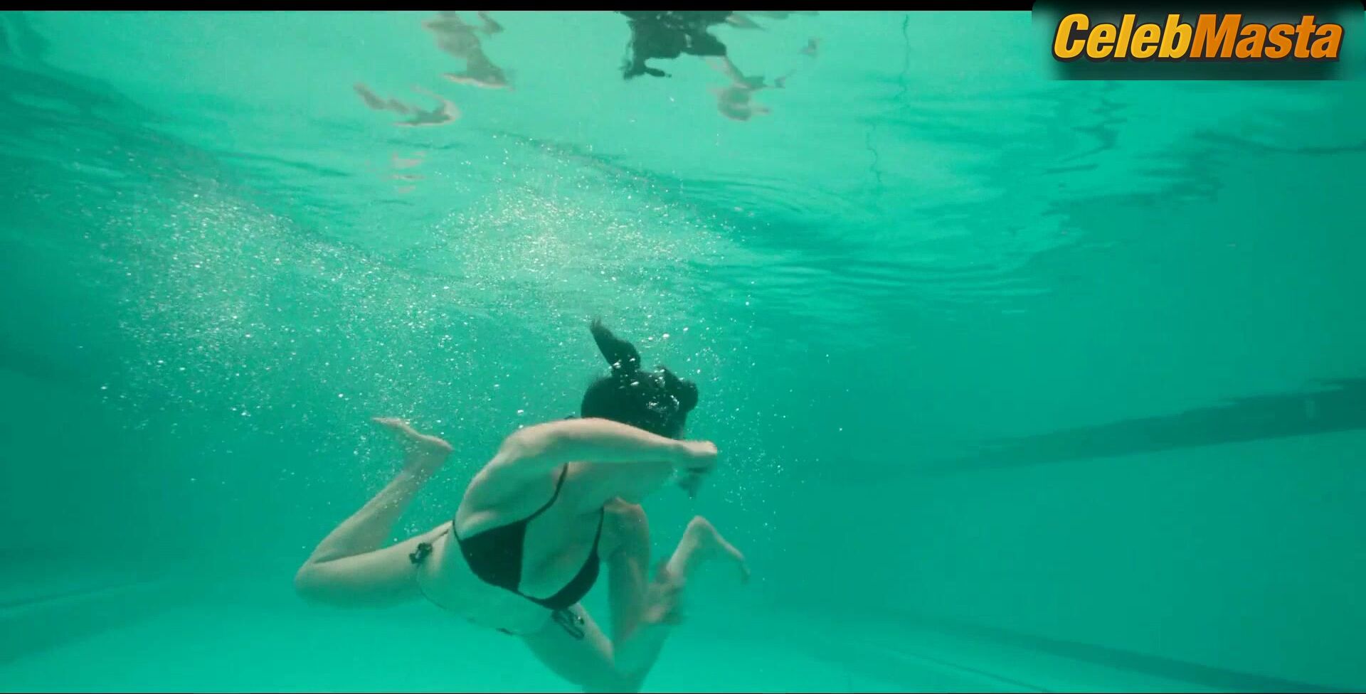 Regina Pavon Bares Swimsuit Scene In Dark Desire - Photo 2 of 5 photo 5