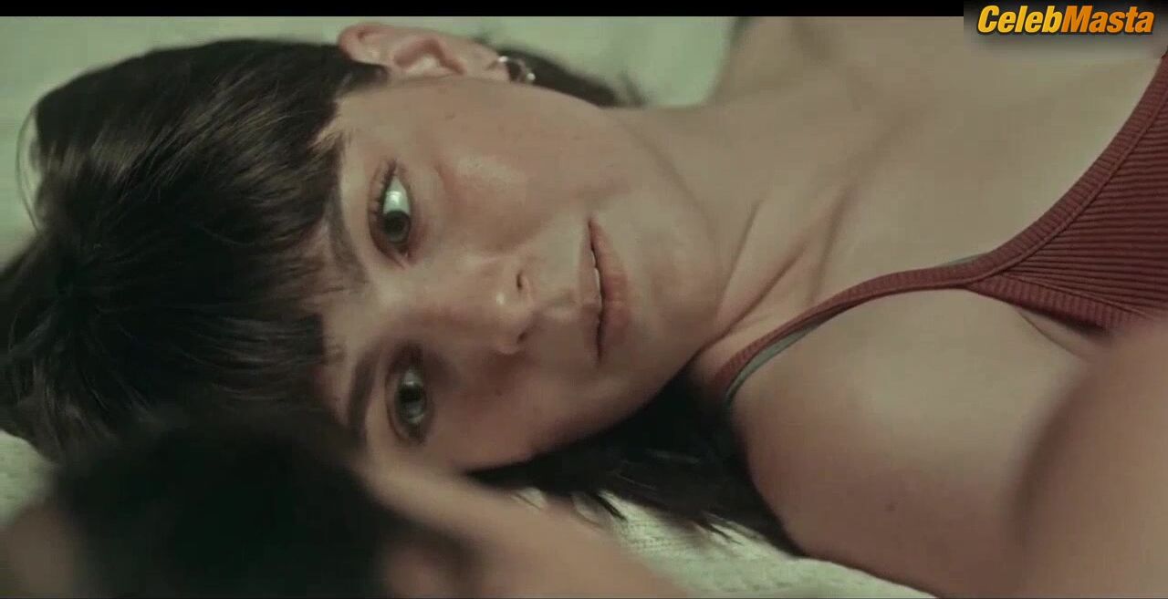 Regina Pavon Reveals Lesbian Scene In Dark Desire - Photo 5 of 5 photo 4