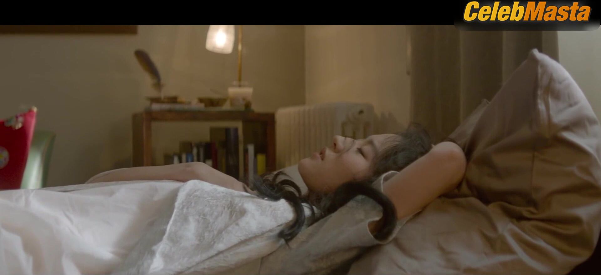 Liu Yifei ’s Underwear Scene From Night Peacock - Photo 1 of 5 photo 5