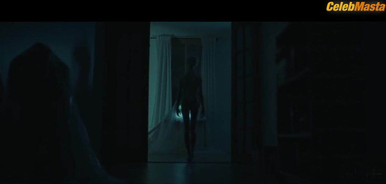 Julia Sarah Stone ’s Ass Scene From Come True - Photo 2 of 5 photo 4