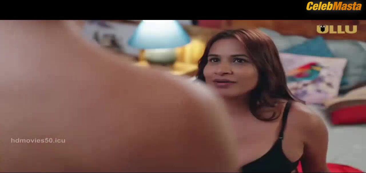Muskaan Agarwal Bares Booty, Tits Scene In Charmsukh Tauba - Photo 3 of 5 photo 2