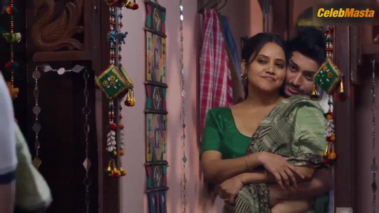 Priya Gamre Flaunts Ass And Boobs Scene In Maa Devrani - Photo 2 of 5