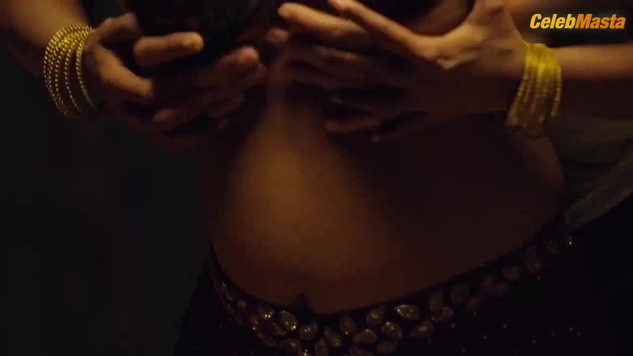 Muskaan Agarwal Booty, Boobs Scene In Sultan Part 2 - Photo 2 of 5