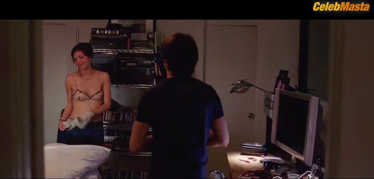 Maggie Gyllenhaal ’s Tits, Swimsuit Scene In Happy - Photo 1 of 5