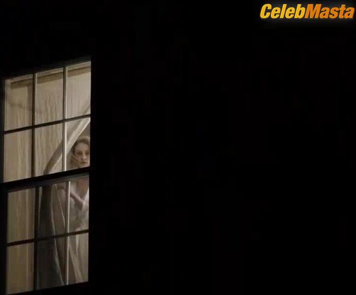 Sarah Gadon Tits Scene In Antiviral - Photo 1 of 5 photo 4