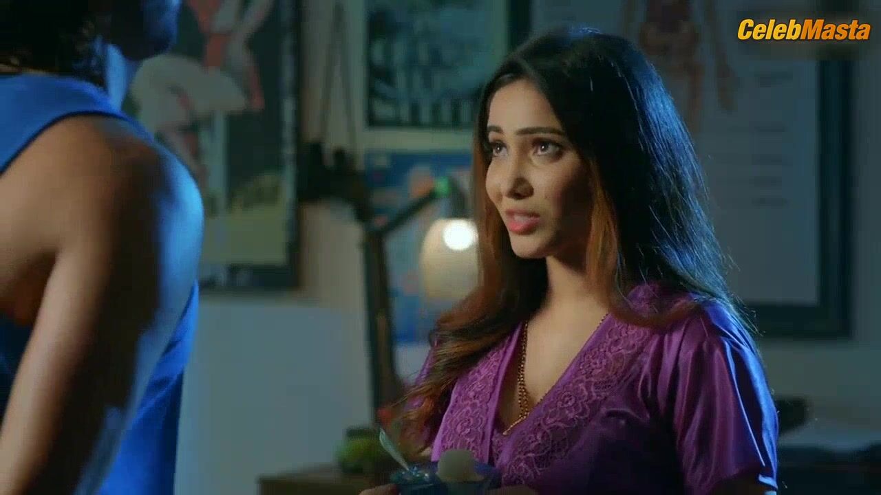 Priya Mishra Seductive Scene In Dunali - Photo 1 of 5