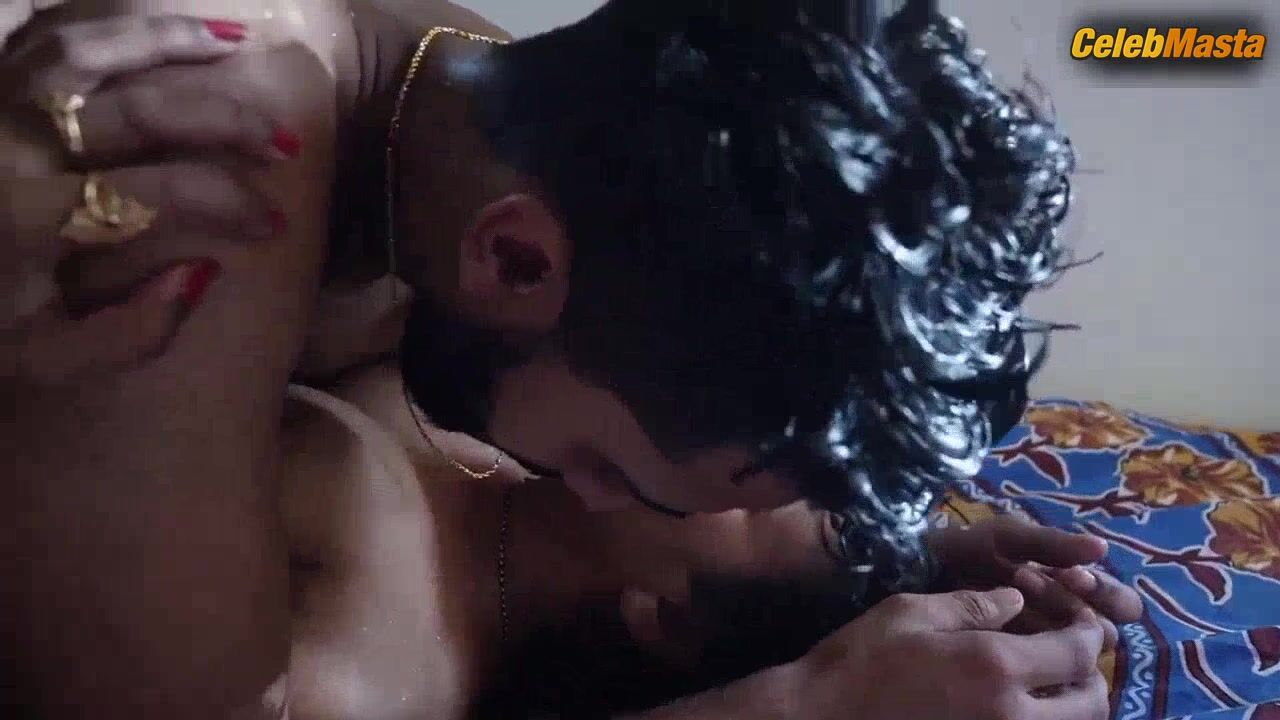 Muskaan Agarwal Flaunts Butt, Breasts Scene In Charmsukh : - Photo 1 of 5 photo 5