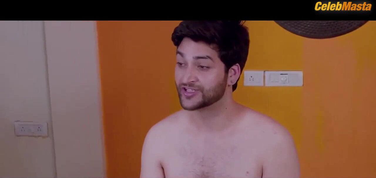 Muskaan Agarwal Tits Scene From Yes I Am Hungry - Photo 2 of 5 photo 4