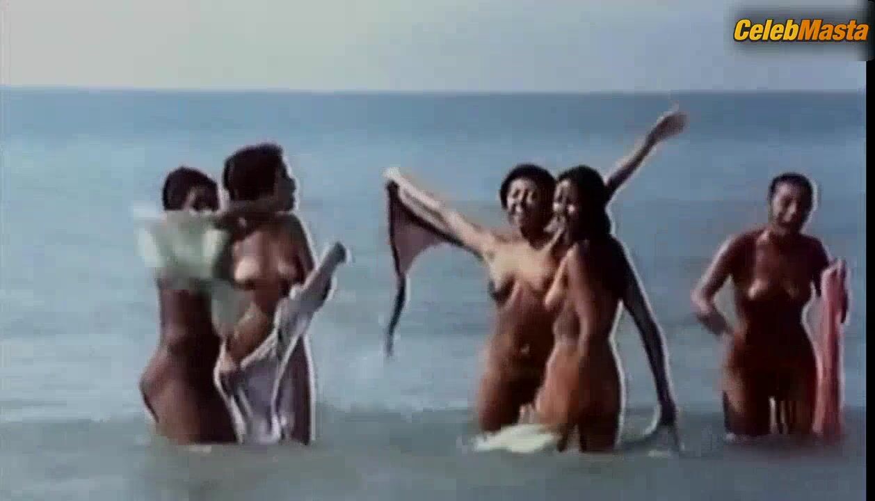 Laura Gemser Bares Booty, Boobs Scene In Amore Libero - Photo 2 of 5