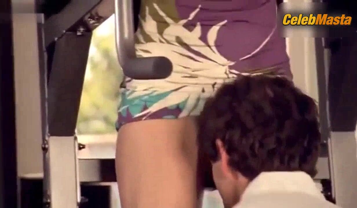 Erika Jordan ’s Booty, Tits Scene From Naughty - Photo 2 of 5 photo 1