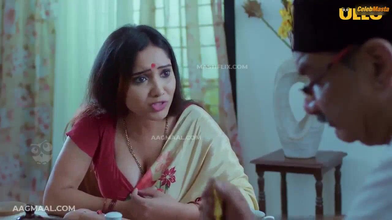 Priya Mishra Shows Boobs Scene In Dunali - Photo 1 of 5 photo 4
