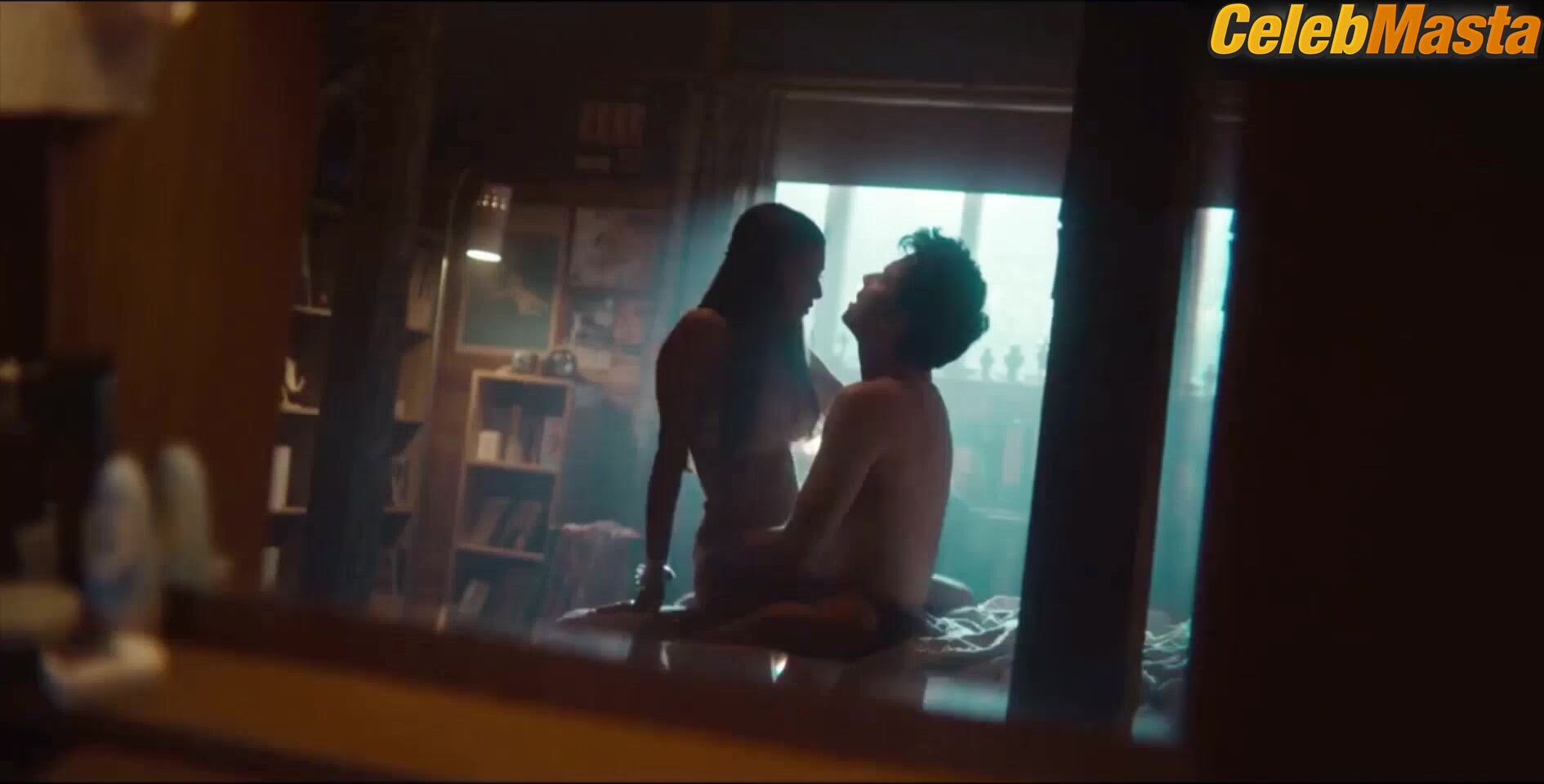 Mimi Keene Booty And Boobs Scene In Sex Education - Photo 2 of 5 photo 1