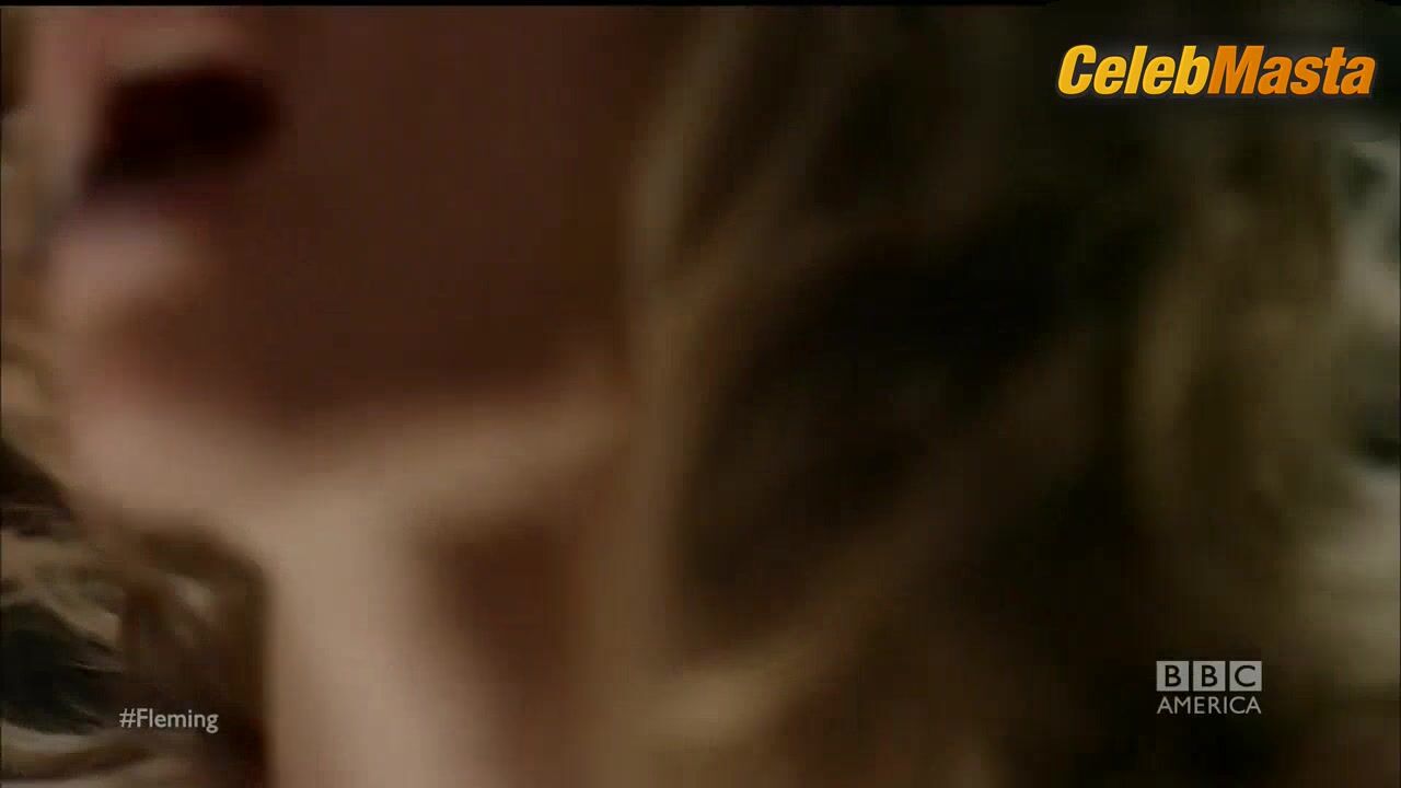 Annabelle Wallis Lara Pulver And ’s Underwear Scene In - Photo 2 of 5 photo 5