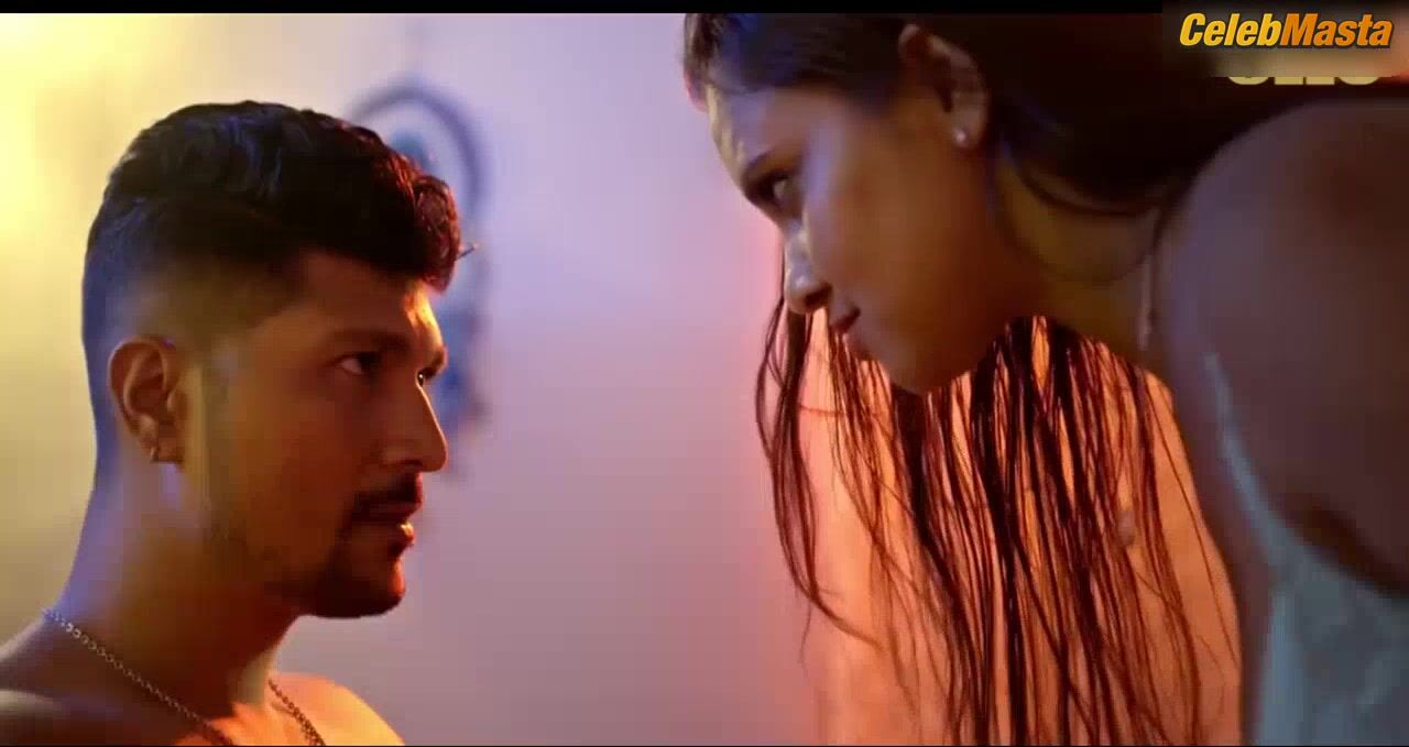 Priya Gamre Tits Scene From Dil Do - Photo 2 of 5 photo 5