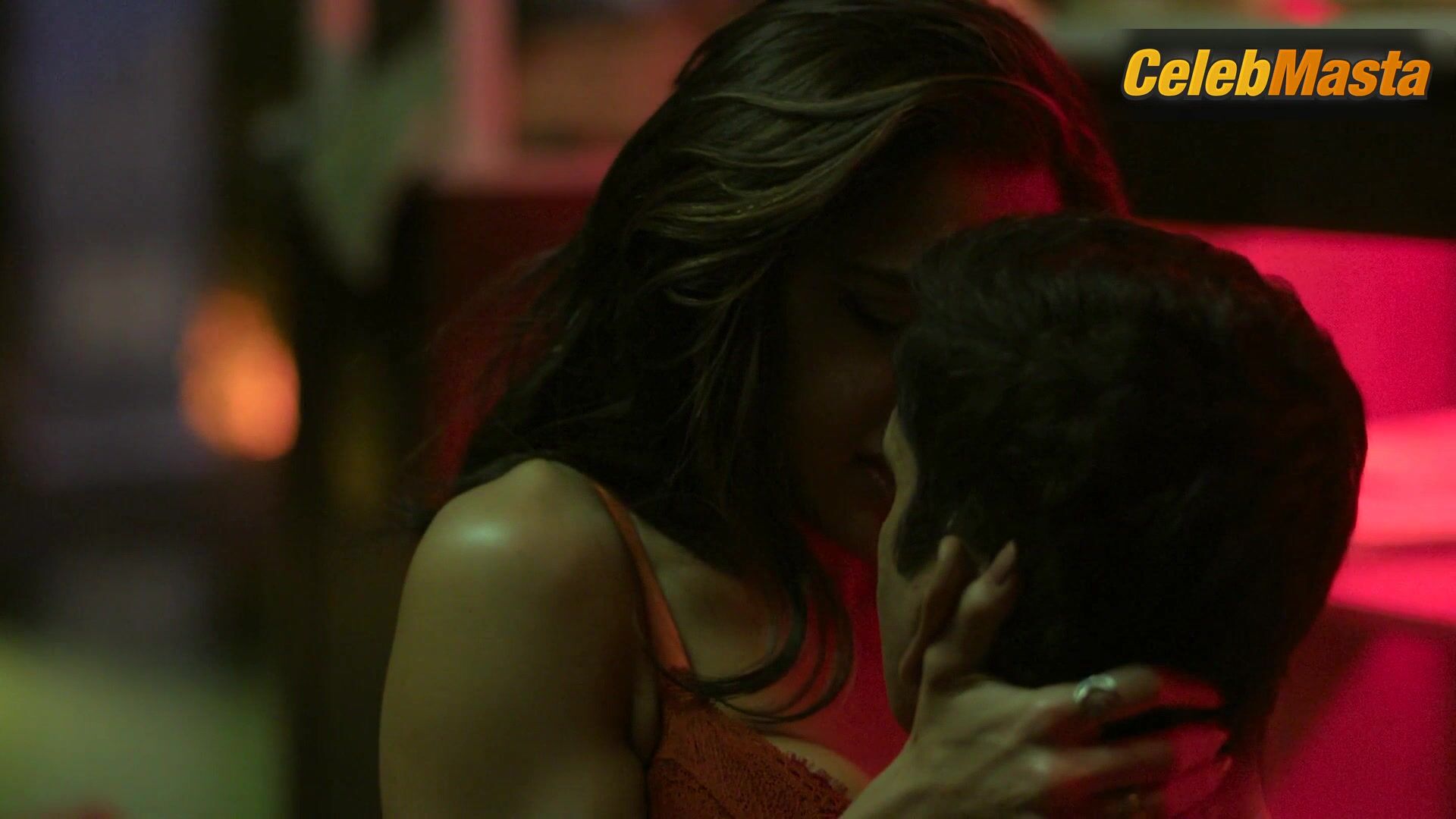 Sara Ali Khan Reveals Underwear Scene In Murder Mubarak - Photo 2 of 5 photo 1