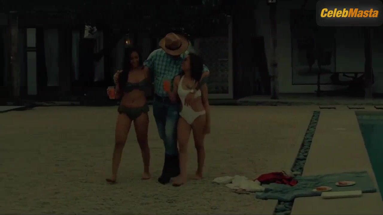 Hershie De Leon Stephanie Raz And Swimsuit Scene In Girl - Photo 1 of 5 photo 5