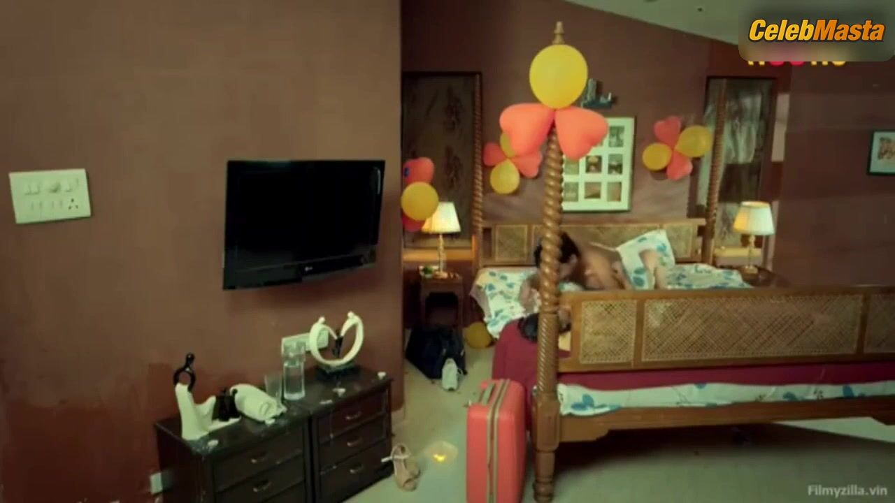 Peehu Kanojia ’s Breasts, Underwear Scene In Sanvida - Photo 2 of 5 photo 1