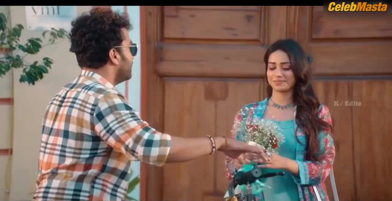 Nivetha Pethuraj Tits Scene From Hot Scenes Compilation - Photo 3 of 5 photo 1