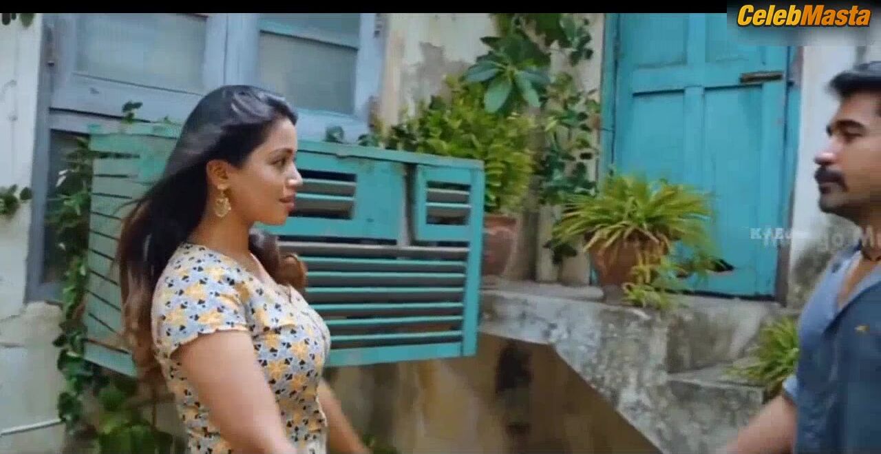 Nivetha Pethuraj Tits Scene From Hot Scenes Compilation - Photo 3 of 5 photo 4