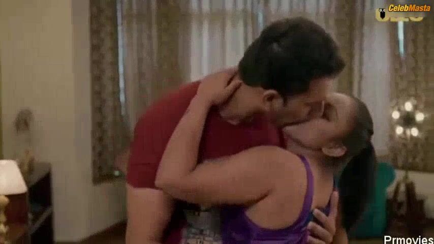 Peehu Kanojia ’s Booty, Breasts Scene In Charmsukh - Photo 1 of 5 photo 2
